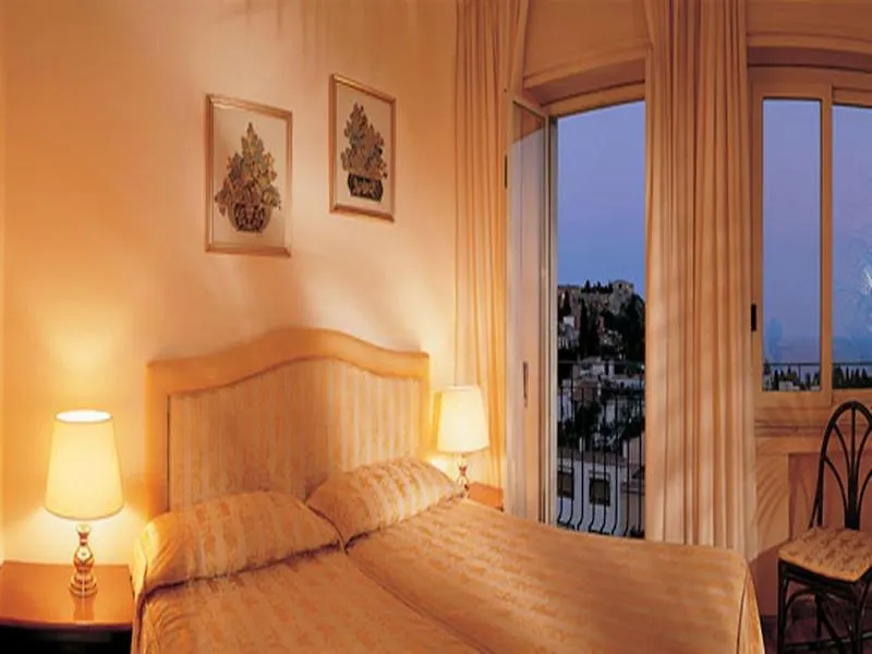 טאורמינה Hotel Isabella