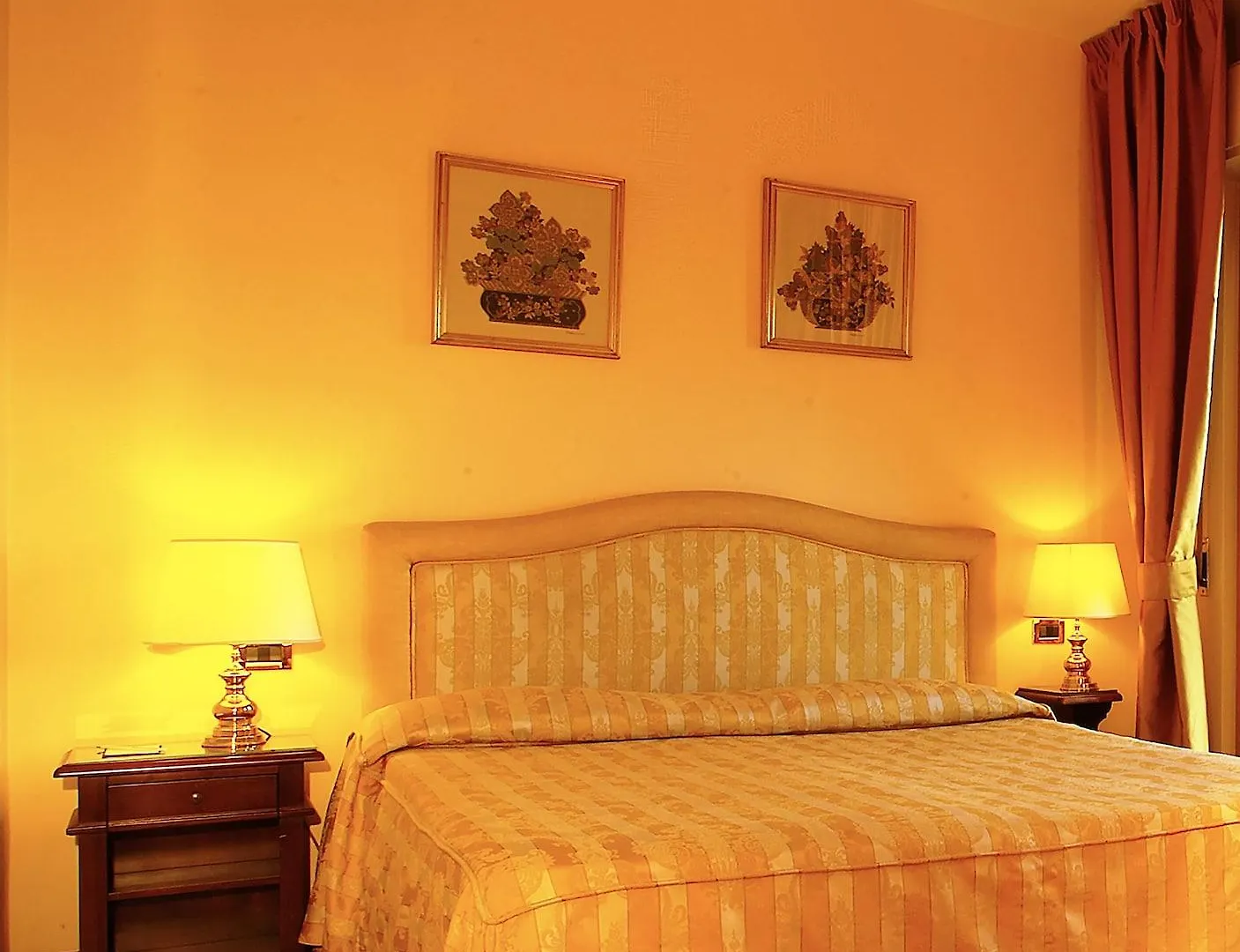 טאורמינה Hotel Isabella
