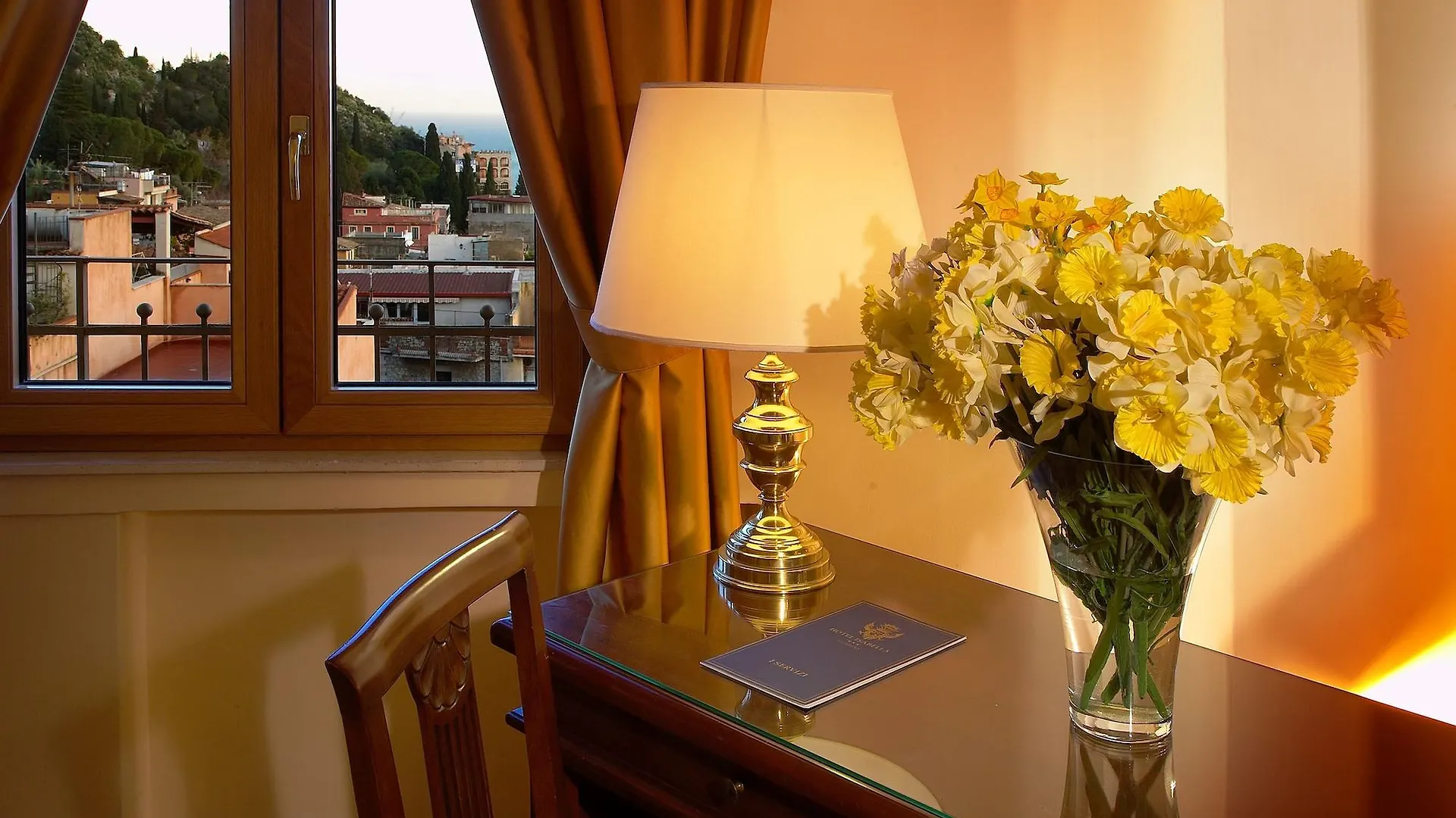 טאורמינה Hotel Isabella
