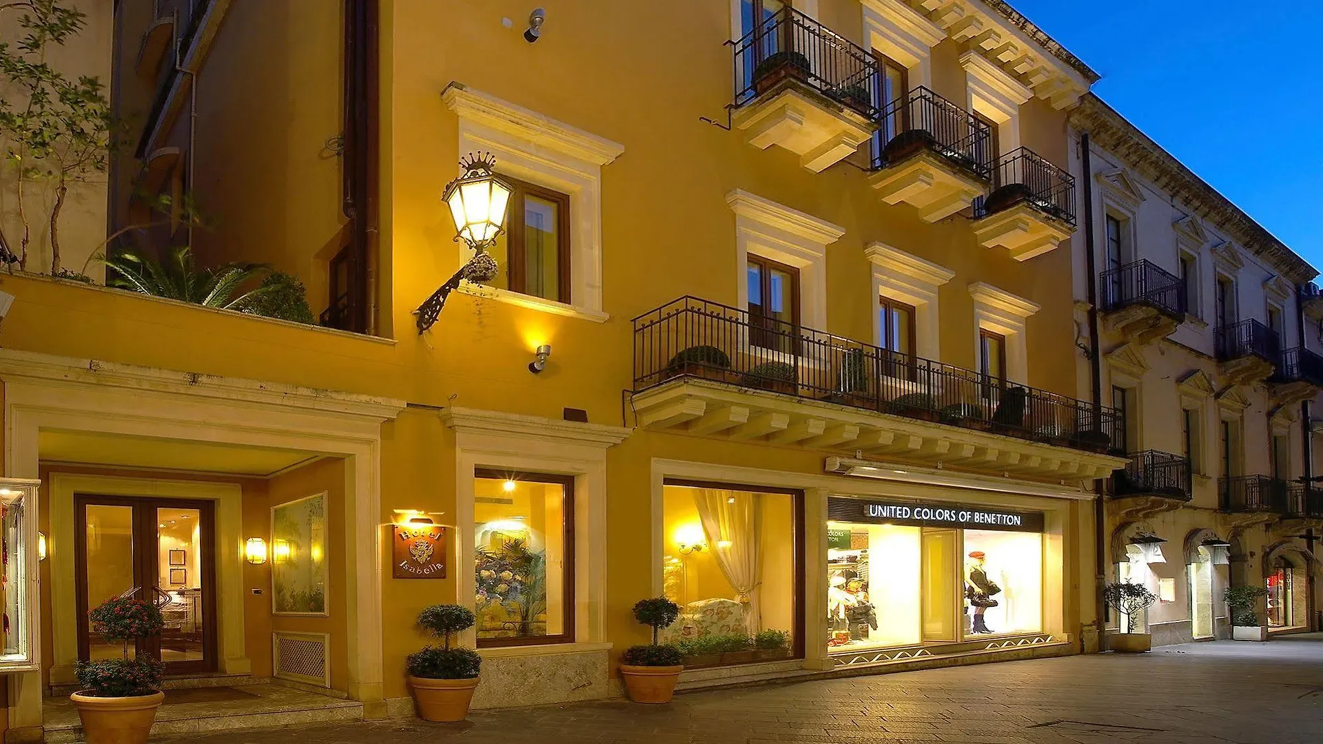טאורמינה Hotel Isabella