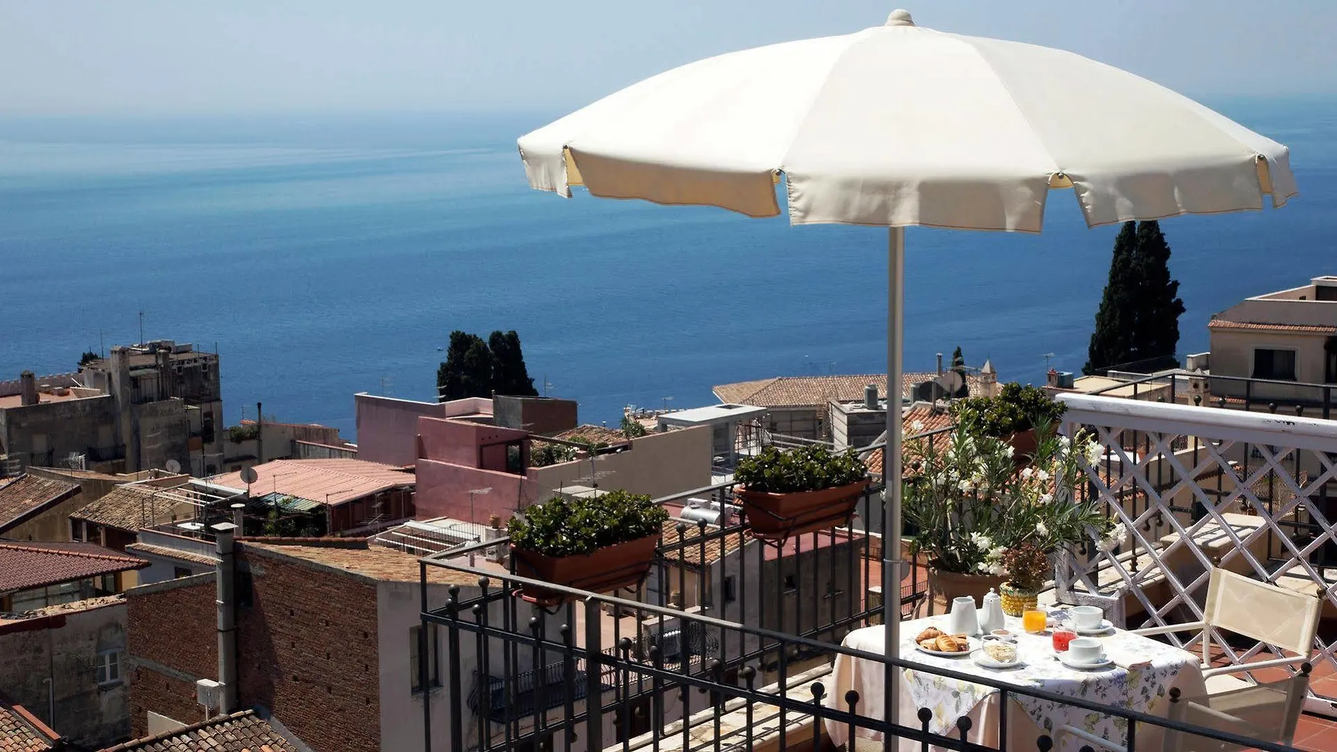 טאורמינה Hotel Isabella