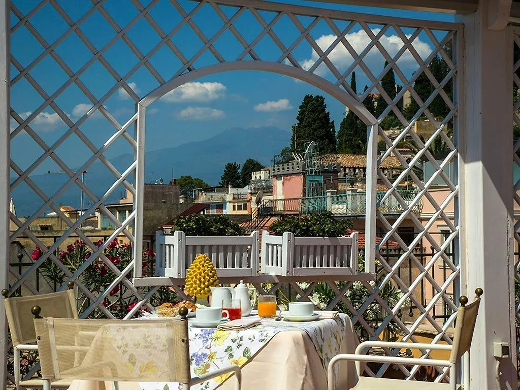 Hotel Isabella Taormina 3*,