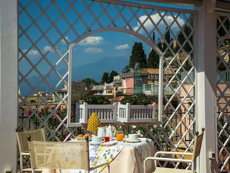 Hotel Isabella Taormina 3*,  Itália